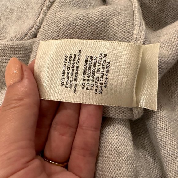 Aritzia Wilfred Augustine Turtleneck Grey Sweater - Picture 4 of 5